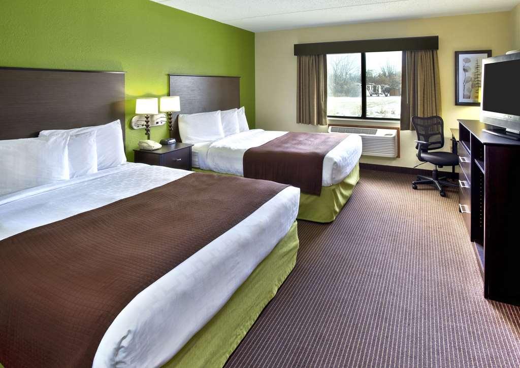 Quality Inn Oshkosh Room photo